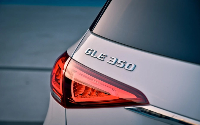 Mercedes-Benz GLE cena 229000 przebieg: 62000, rok produkcji 2019 z Warszawa małe 781